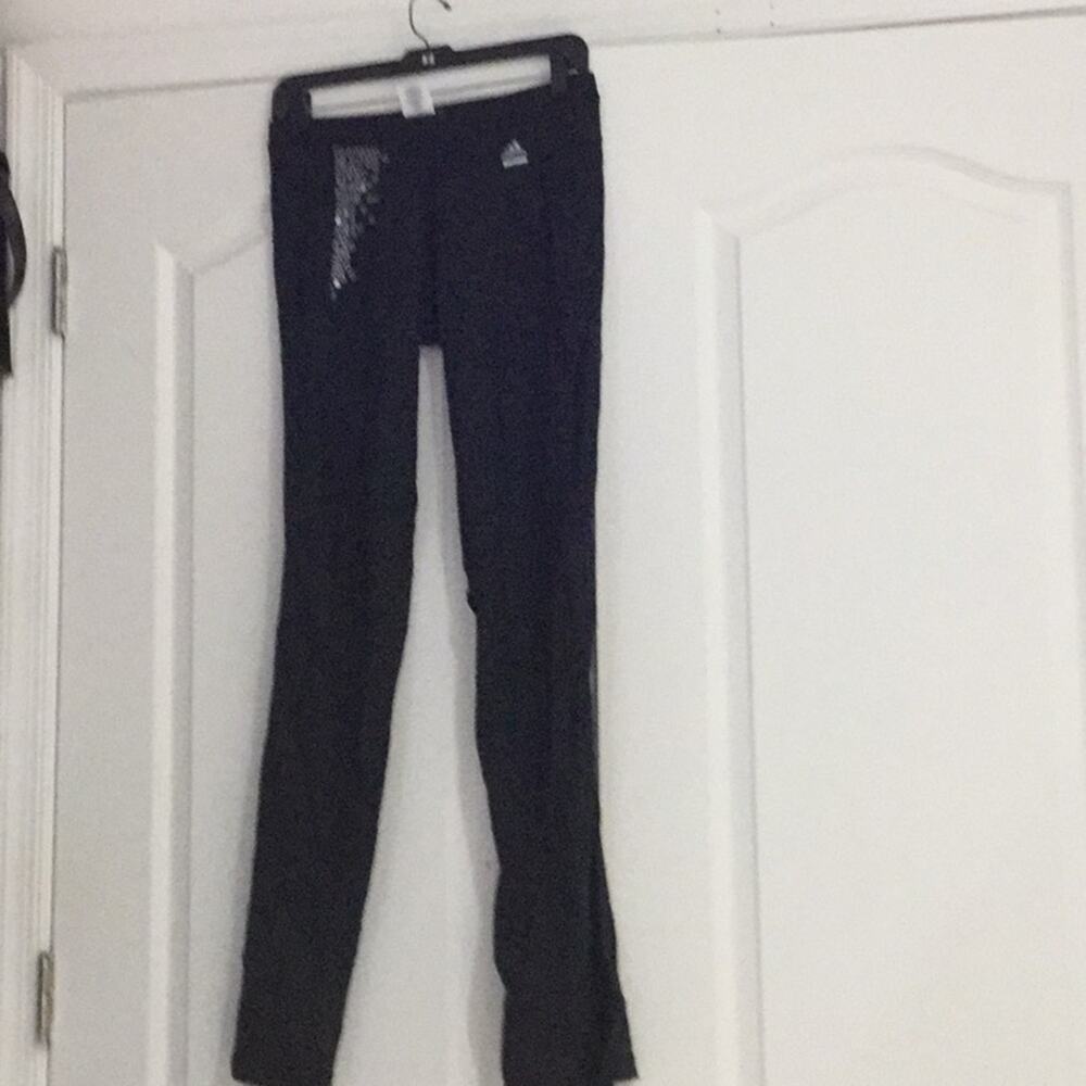Adidas black M leggings fitted w/straight leg nwot